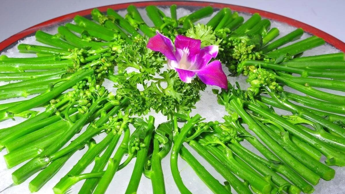 吃"冰镇芥蓝",就一定不能少了这种标配蘸料!