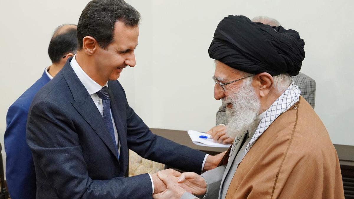 叙利亚总统阿萨德当面感谢伊朗最高领袖，大阿亚图拉哈梅内伊（图片来源：叙利亚通讯社SANA）