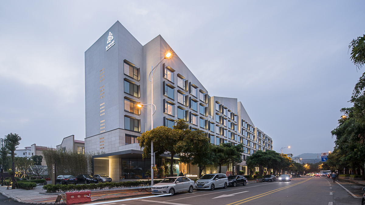 厦门佳逸希尔顿格芮精选酒店汤桦建筑设计