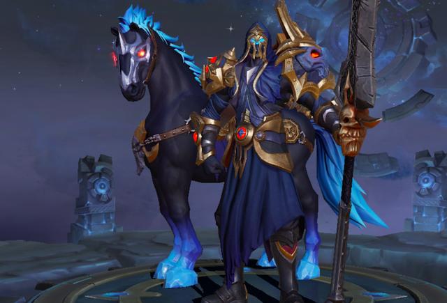 关羽——天启骑士关羽原皮的核心颜色是金黄色,这款天启骑士则是宝