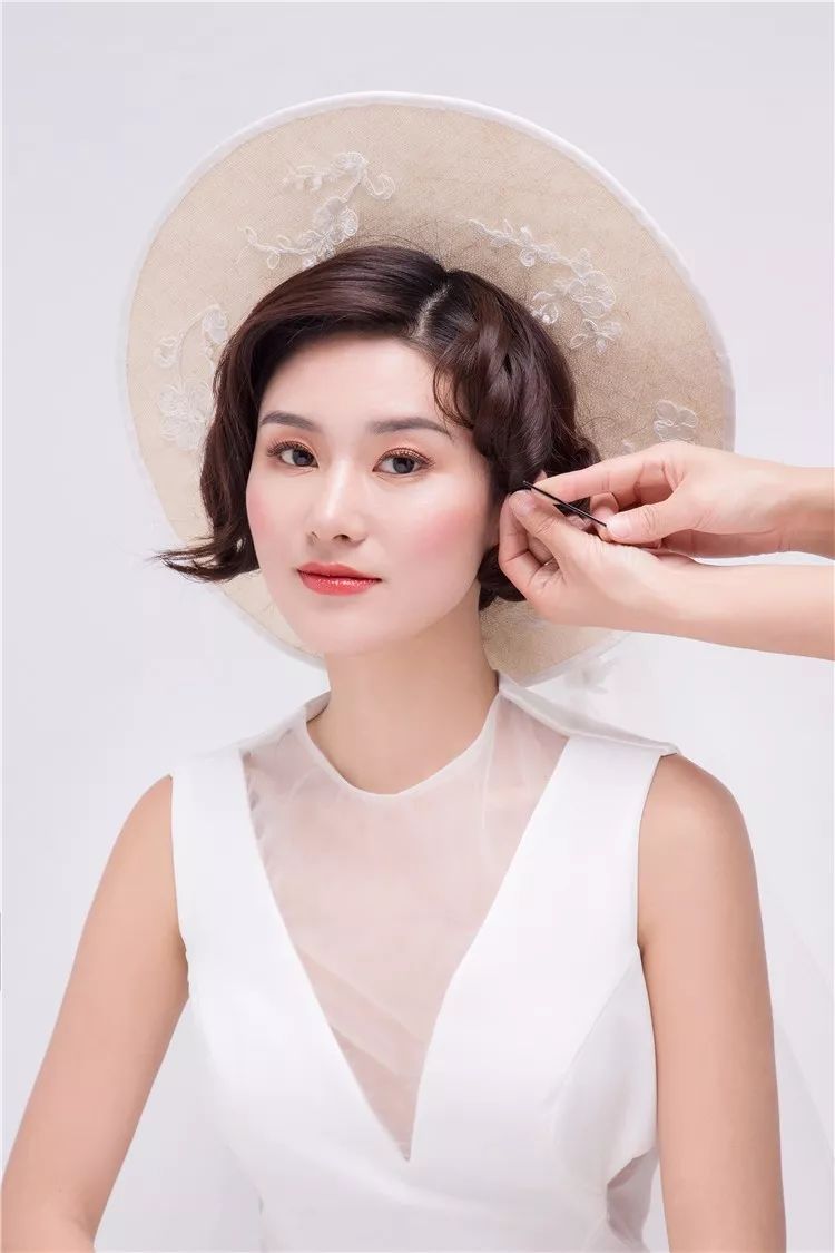 实用新娘发型打造技巧之:法式新娘造型|新娘|造型|头发_新浪网