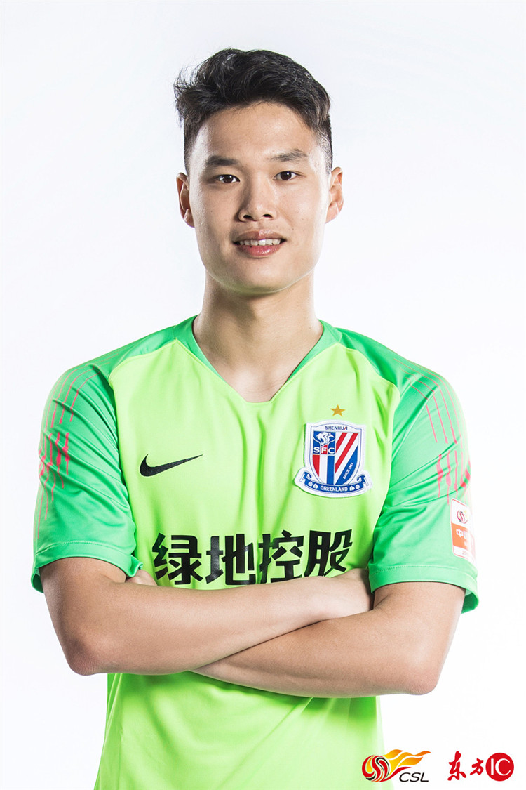 图集:2019上海绿地申花官方定妆照