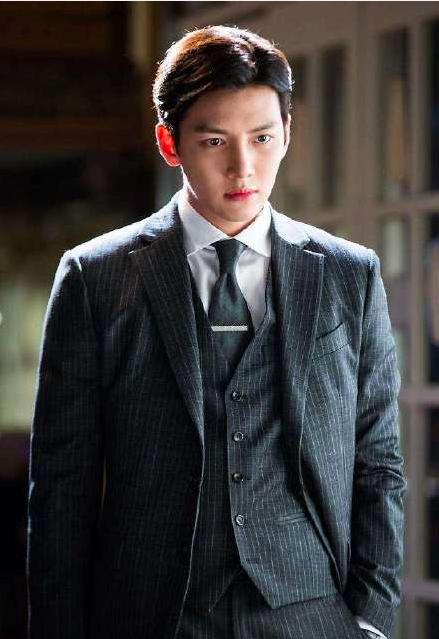 九位韩剧男主的西装杀,谁更有大佬范儿?你pick谁?