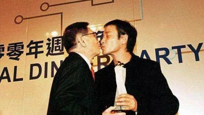 强吻张国荣调戏林青霞这个乐坛老流氓凭什么被爱了30年