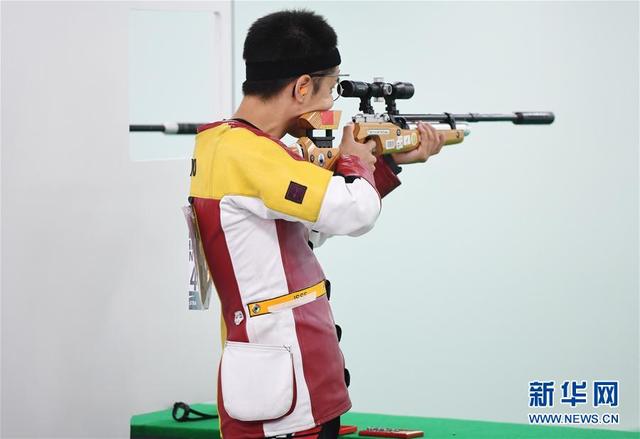 射击男子10米移动靶混合速赛况