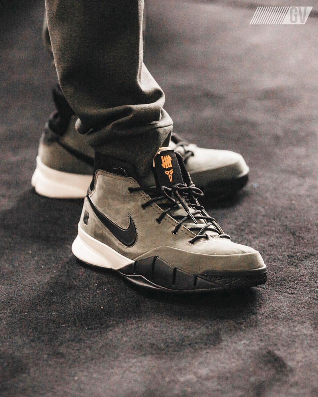 科比提前上脚 undefeated x kobe 1 限定配色!