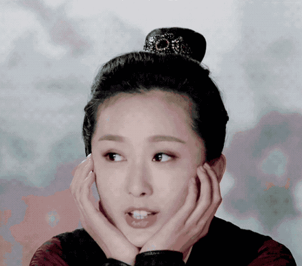 这种新鲜感在奇幻剧《钟馗捉妖记》里来得更加强烈,"在绿布面前,对着