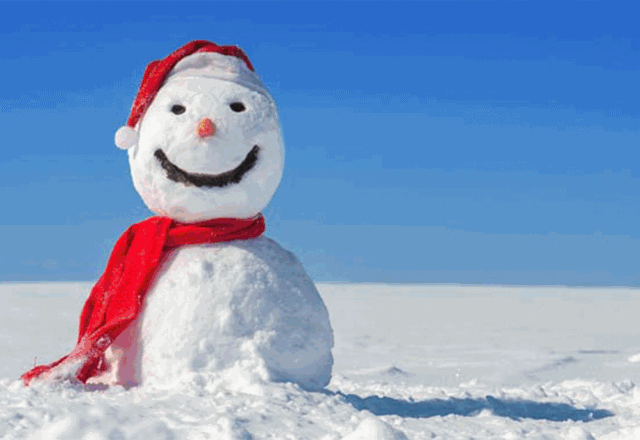 发挥想象力与家人制作专属你们的圣诞雪人现场还能和876主持人一起