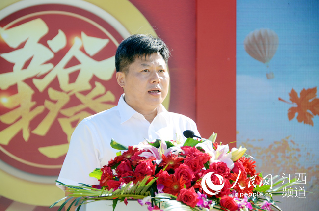 程新飞心中的崇仁风景:"麻鸡起舞赛凤凰"