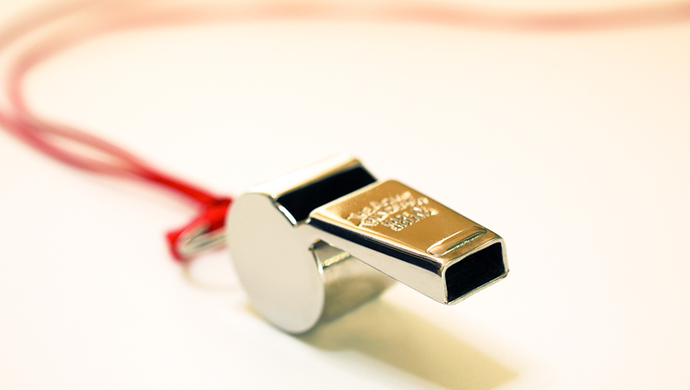 连续12年春运执勤的武警战士,秘密武器竟是一