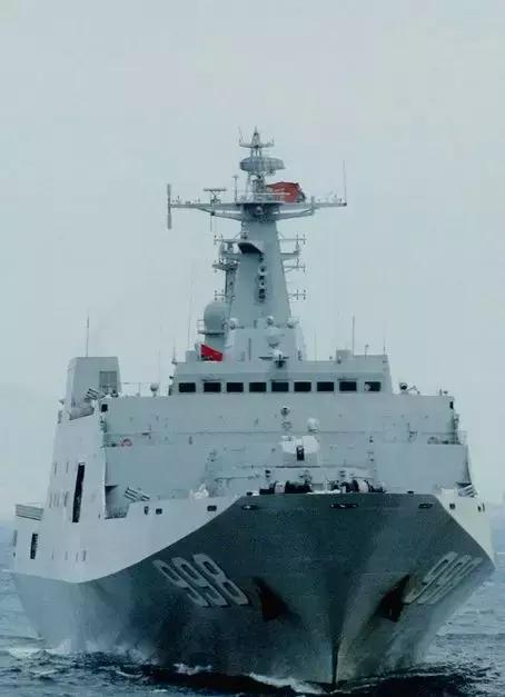 国产准航母075两栖攻击舰疑似最新3视图现身