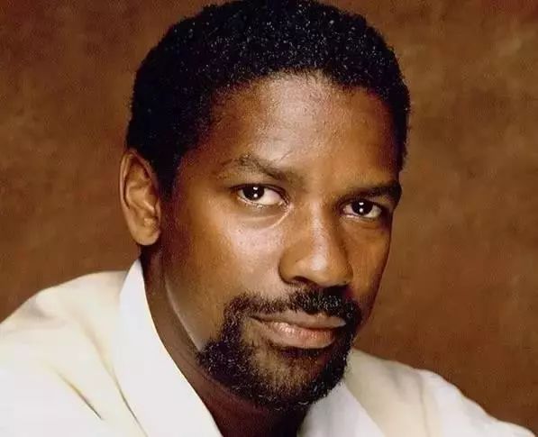 (丹泽尔·华盛顿)上一次演这个角色的,是光头硬汉尤·伯连纳.