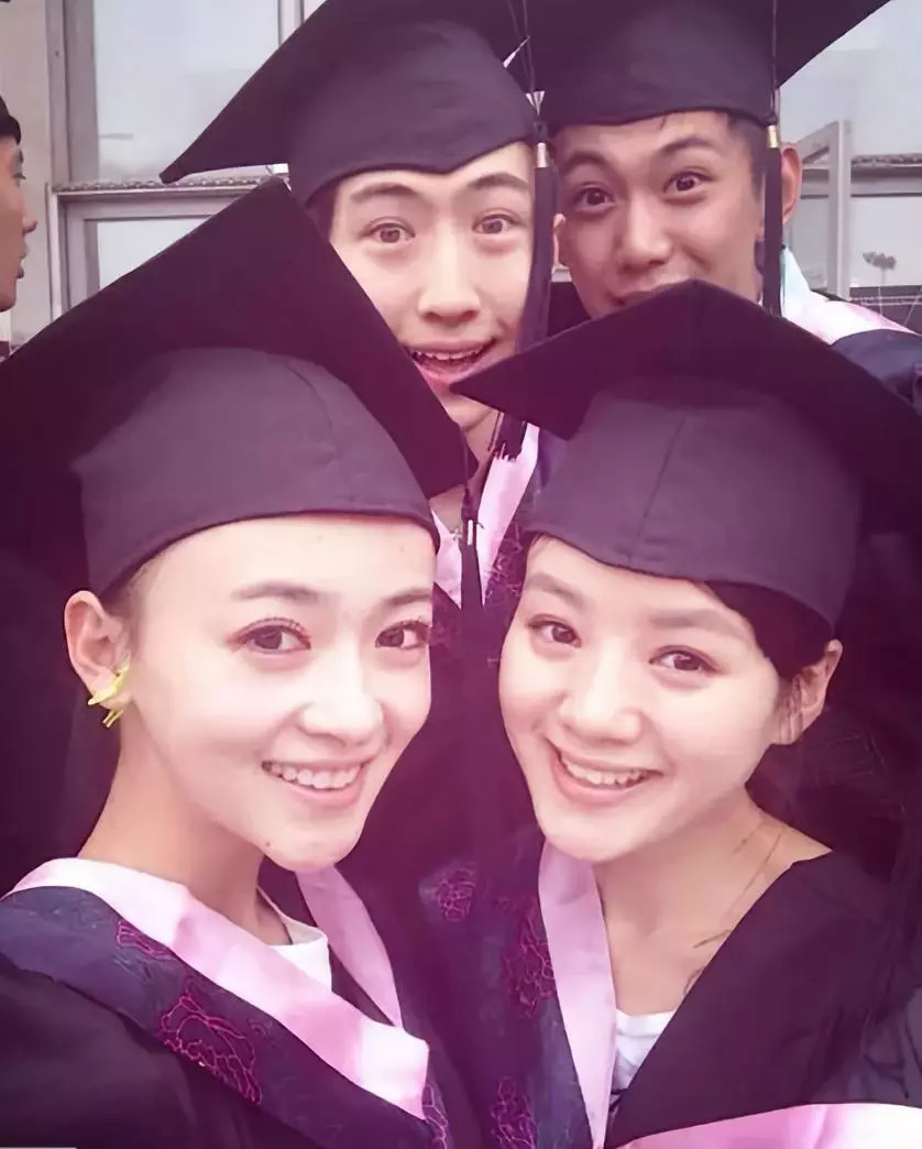 央视栏目组深夜怒怼吴谨言耍大牌,艺人要不要为"团队行为"负责?