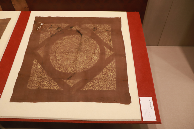 大报恩寺遗址出土的宋代丝绸文物10年后"回家"展出