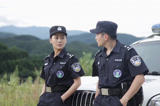 电视剧猎捕热播葛佳佳挑梁女一号