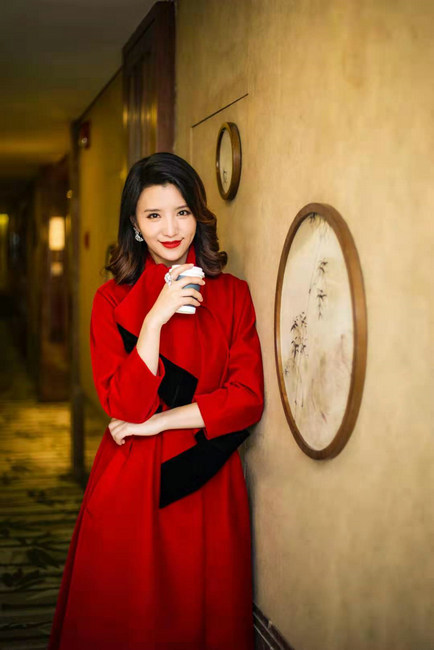 盖章榜样家庭受青睐张杨果而百克力再度主持母婴活动