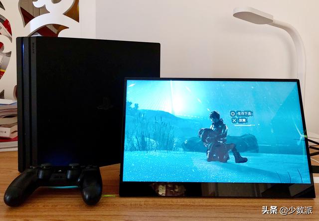 hp envy x360 13电脑外接这款显示器很省心,type-c 口供电充足,而且