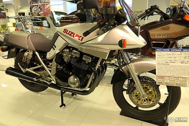 1981年的gsx1100s,排量1.1升,4缸风冷,4气门,用于外销.