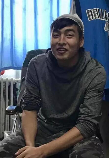 他救了个孩子自己进了医院, 却不愿提起这个事情|左旭|钢管|小男孩