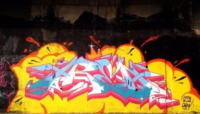 涂鸦少年的"炸街"风波