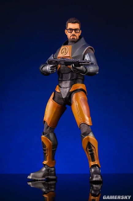 《半条命》1/6戈登弗里曼雕像 手持物理学圣剑撬棍