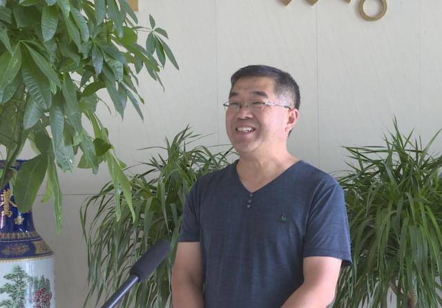 灌云歌词作者徐继东参加全国政协征歌作者代表座谈会