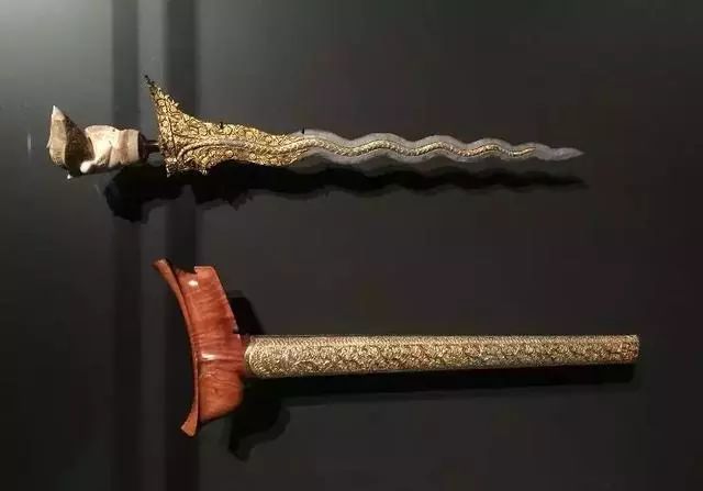 游戏里的马来剑究竟是一种什么东西啊