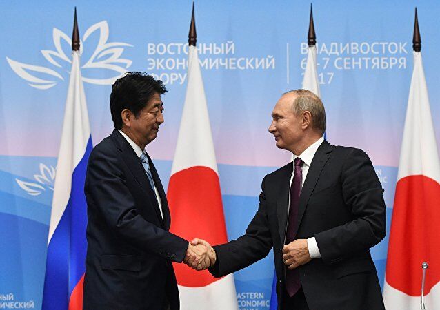 记者问日俄签和平条约是否需要美国 普京回答亮了