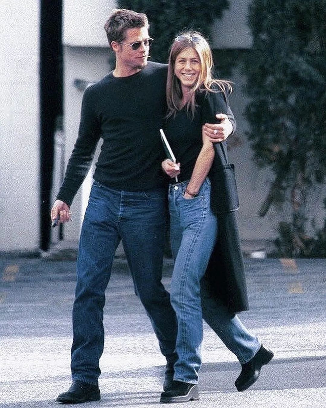 彩虹屁当年的好莱坞金童玉女皮特和安妮斯顿真是太美好了