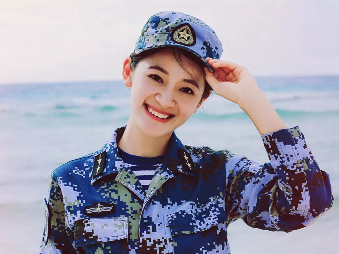 她们是南沙最美太阳花用美丽与坚强为女水兵代言