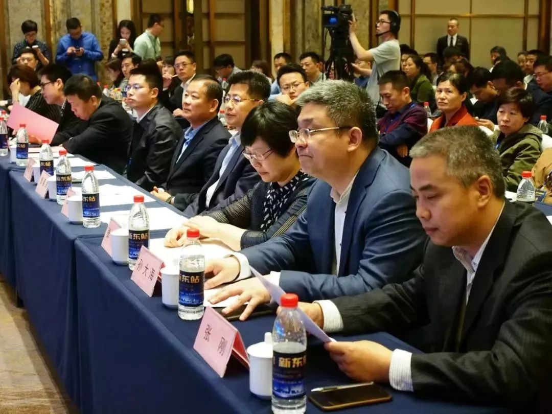 了济南轨道交通集团党委副书记,总经理修春海,历城区政府副区长韩延才