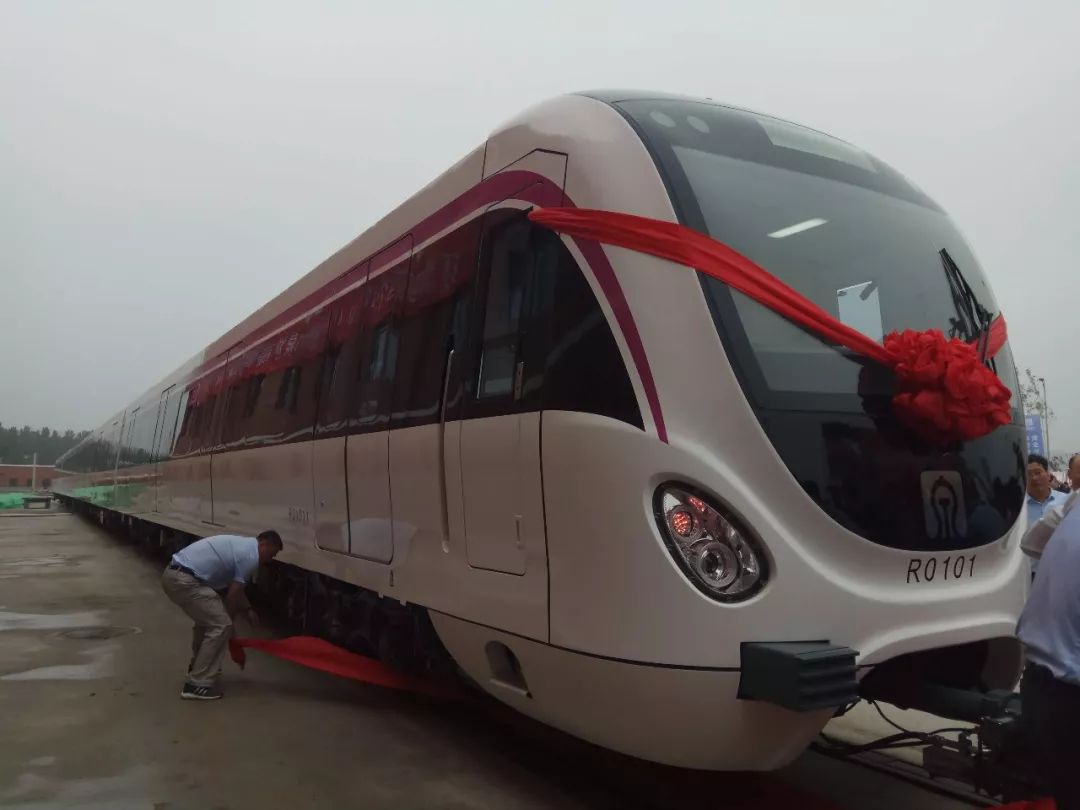 r1线列车来了!跑完全程仅35分钟!大量车内细节也来了.