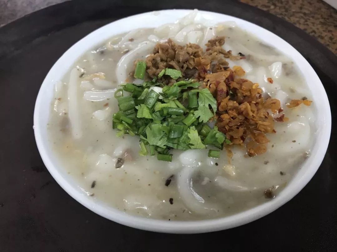 蔡澜题字的老西关濑粉店里可不止濑粉还有一种快消失的小吃