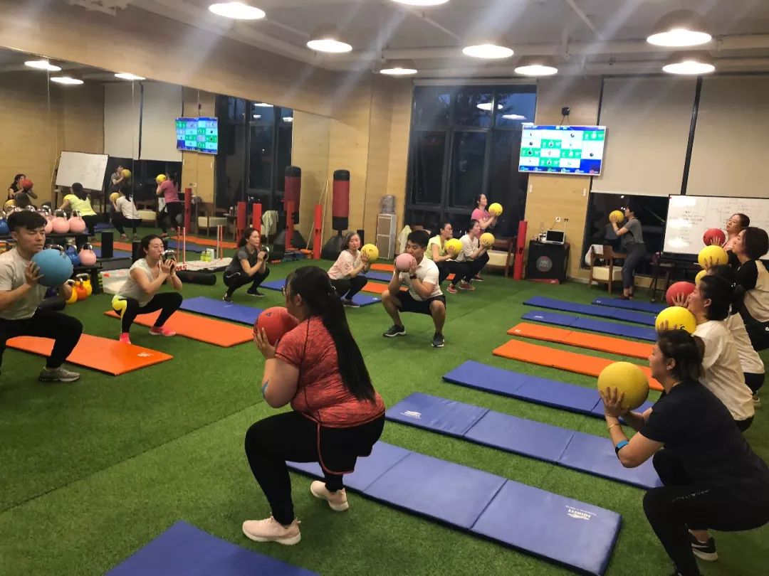 潮人必打卡,转发有福利!火爆北上广的私教团体课空降银川万达中心!