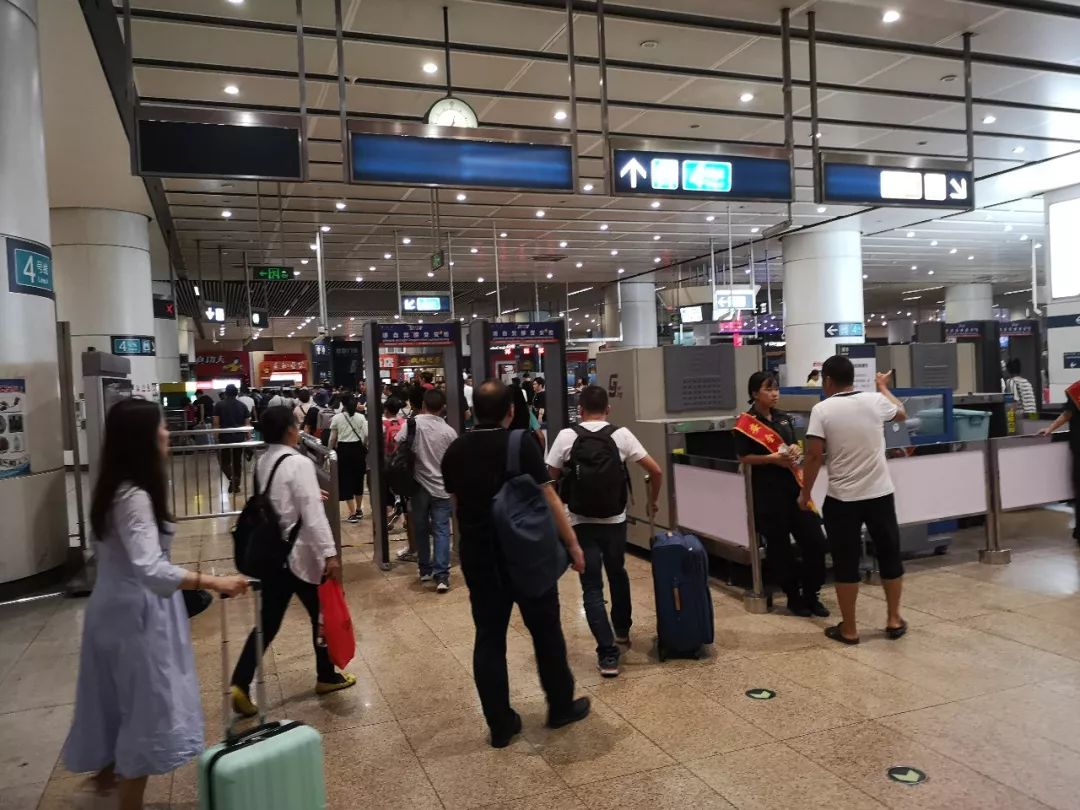 北京南站出站换地铁不用再安检