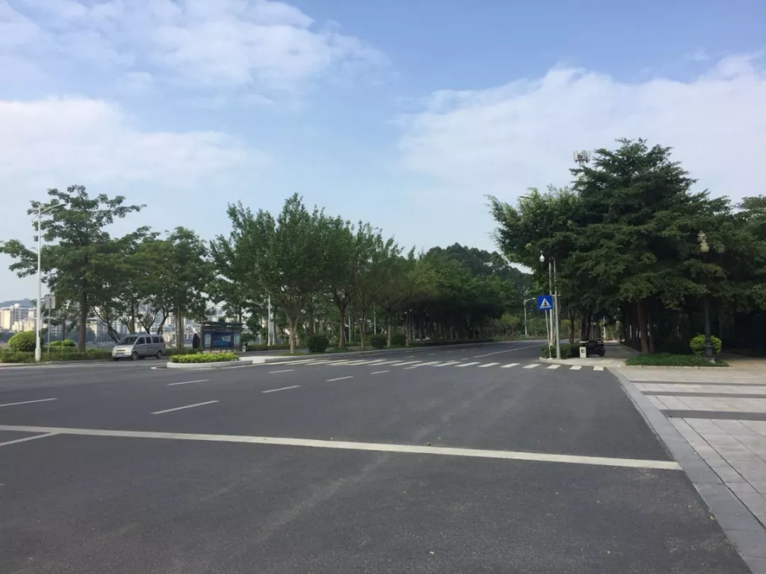 南宁市又多了一条好牛的道路记者今早已亲测