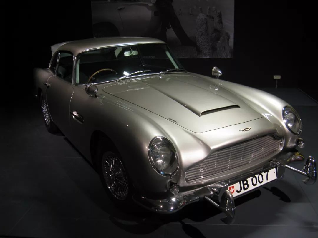 7次破产7年亏损 007座驾上市首日就大跌17亿没了