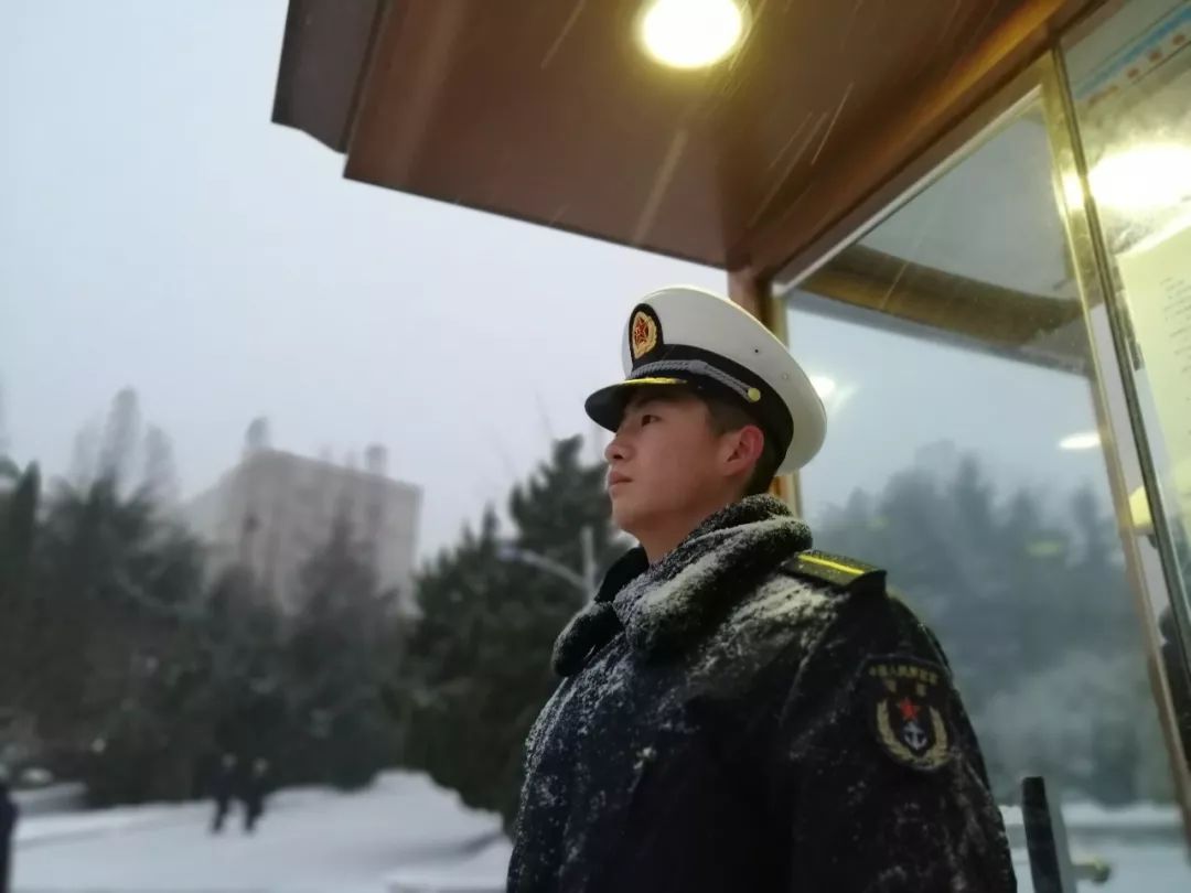 致敬,这就是军人的冬天!