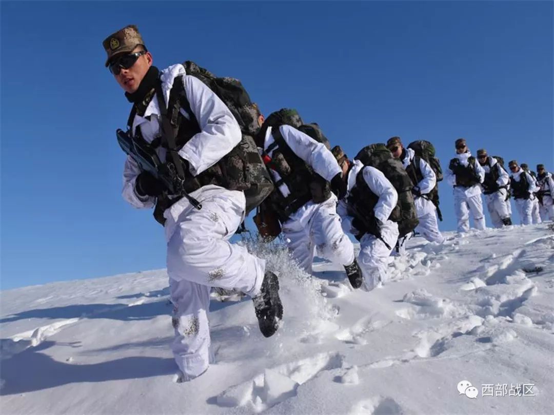 冰天雪地兵哥哥们来一场说走就走的旅行