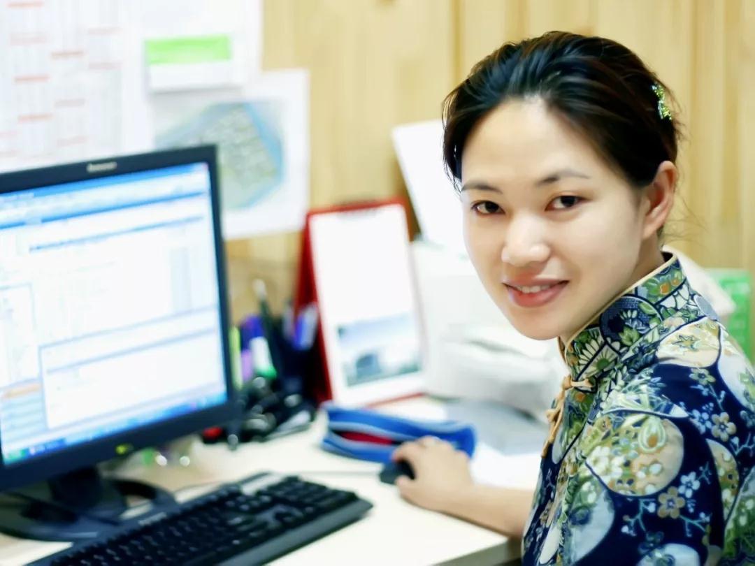 顾莉萍:阳光下前行|光明地产_新浪财经_新浪网