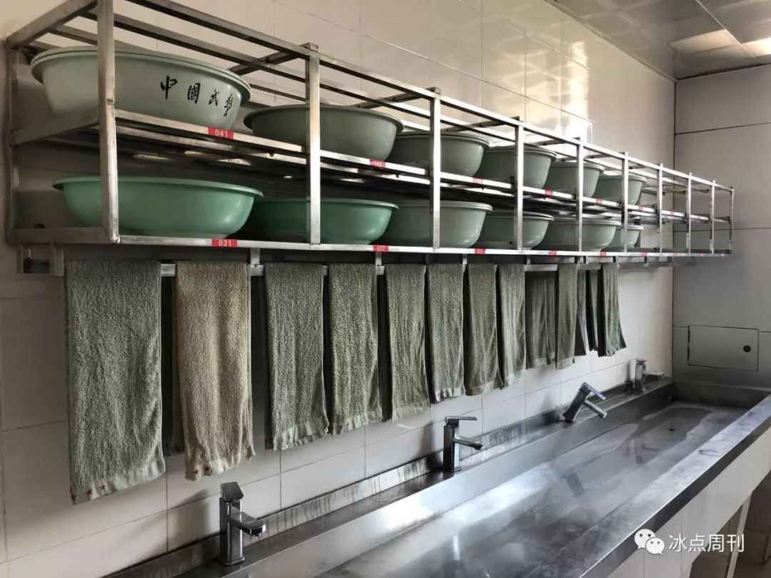 摘下26枚肩章后凉山这个消防大队格外安静图