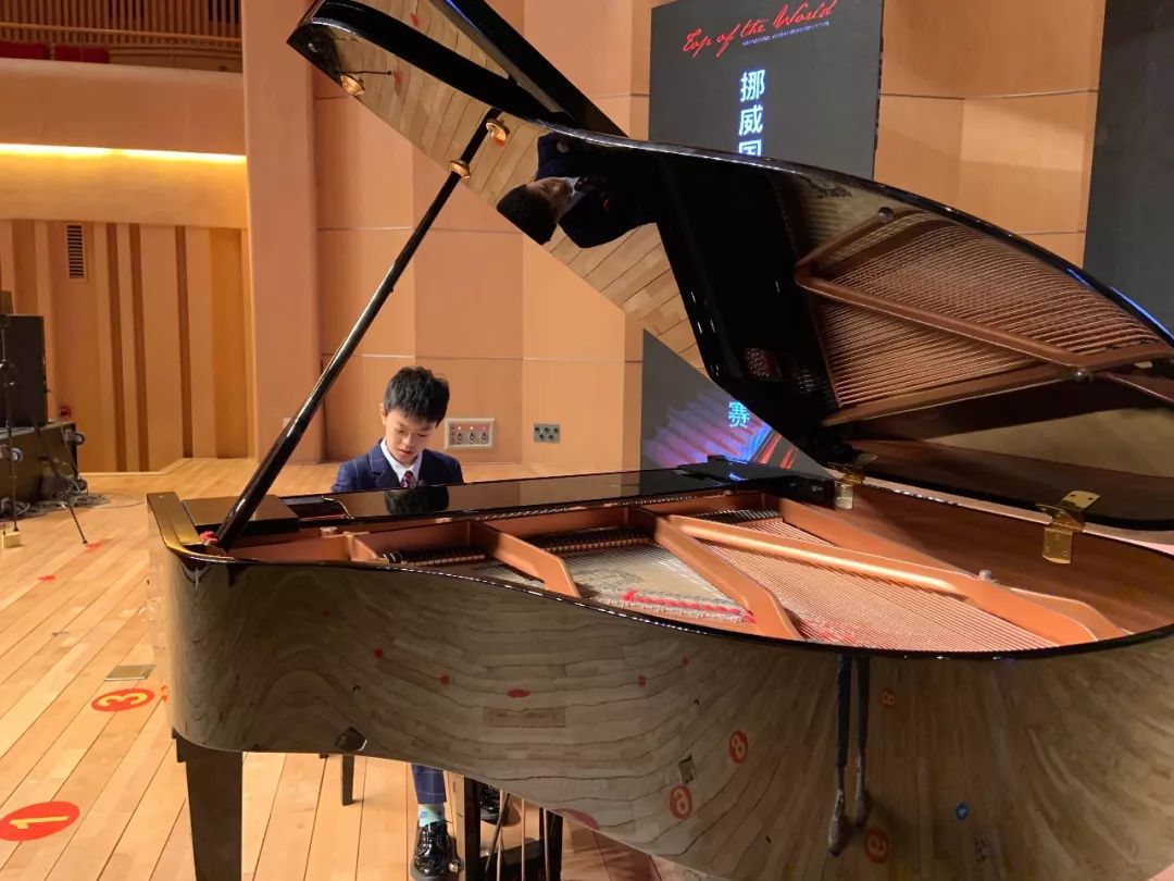 挪威钢琴大赛中国区初赛琴童奏响山东台音乐厅