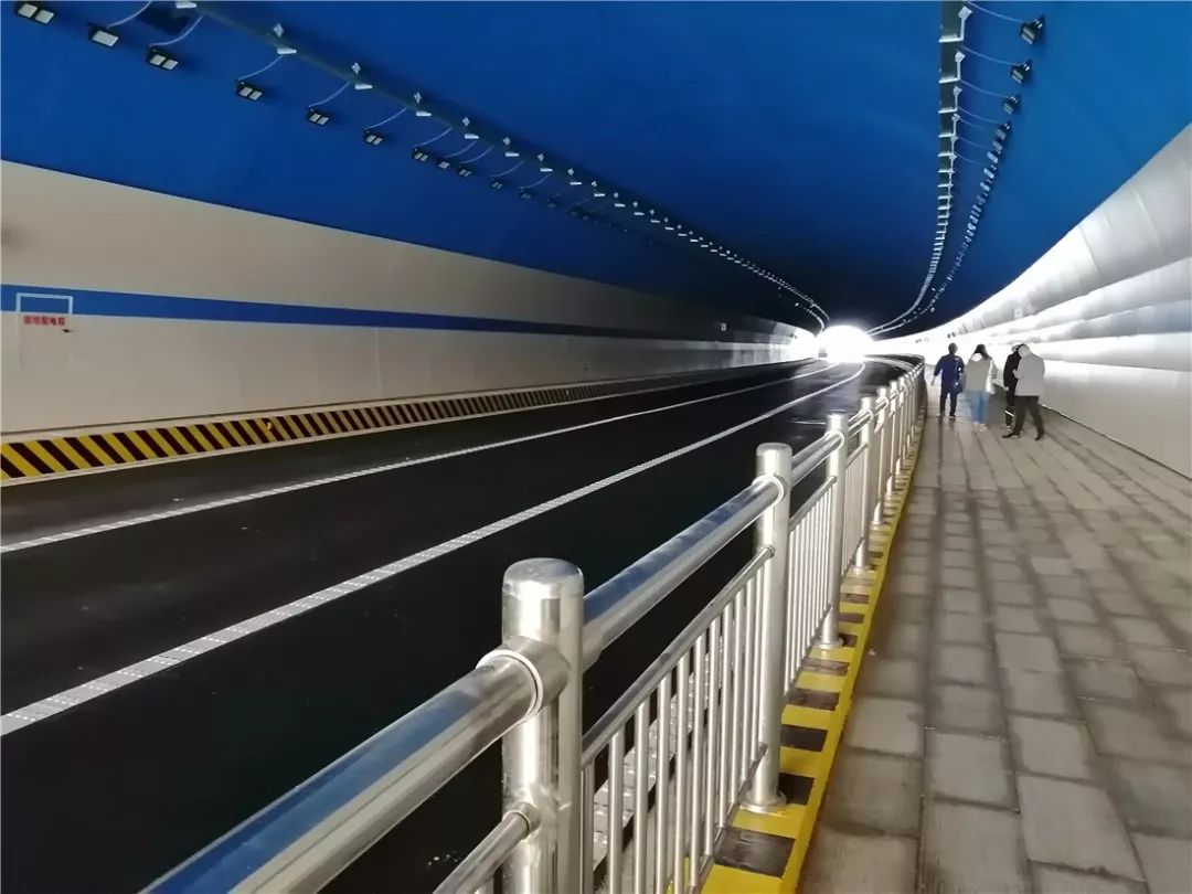 重磅!塔山南路荆子山隧道明天通车!不用怕红旗路,港城东大街挤油油啦