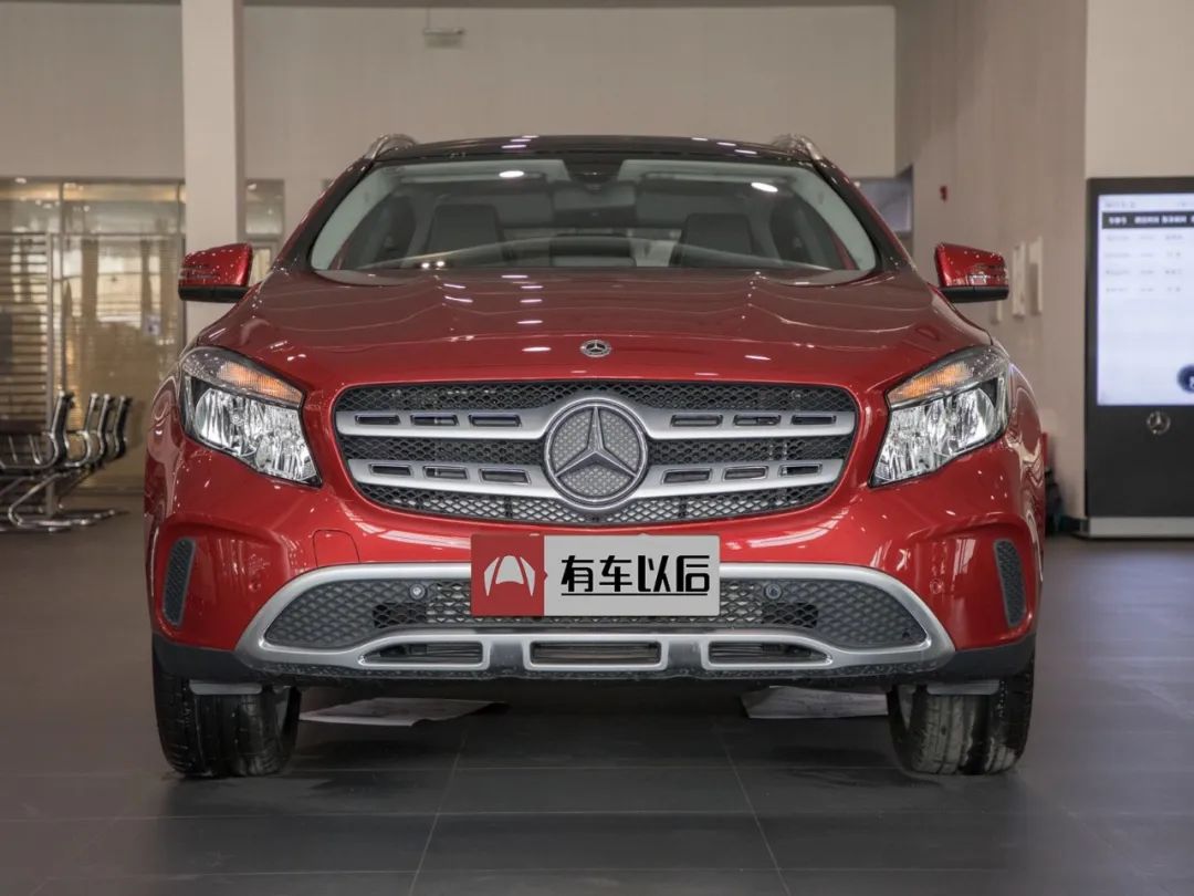 年轻人咬咬牙就买了，这几台20多万的入门豪华SUV实力大揭秘！