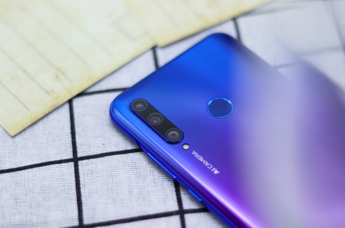 表妹想要自拍好的手机3200万ai自拍荣耀20i了解下