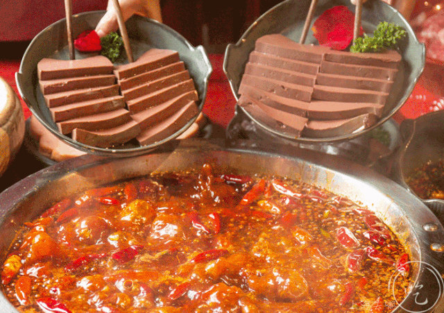 8折!魔都第3家「谭鸭血」来了,就在环球港!