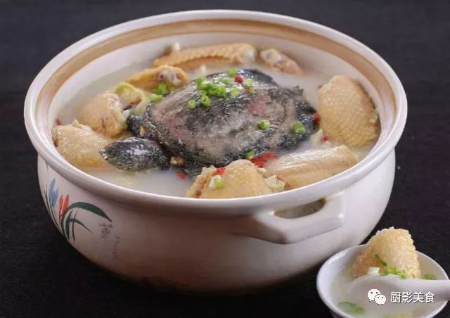 抗战前夕,京剧大师梅兰芳先生去徐州演出《霸王别姬》,演绎精彩全城为