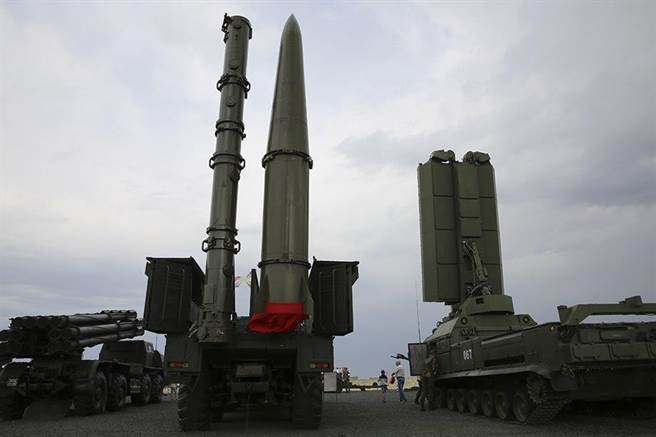 俄罗斯伊斯坎德尔导弹的两款不同型号