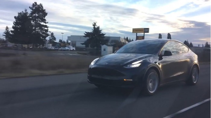 特斯拉Q4营收超预期 盘后大涨逾12%