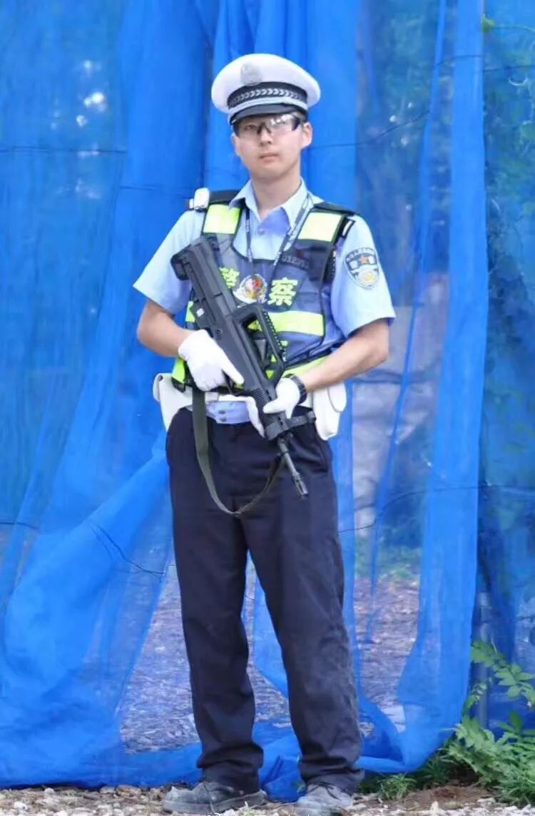 在7月21日,活动在千叶县的一个生存游戏基地里举办.